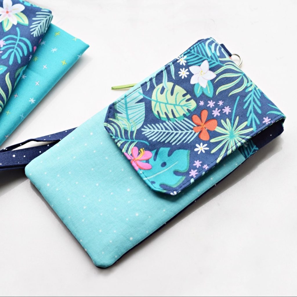 small cell phone purse in blue colorway of the Sunshine Boulevard fabric collection