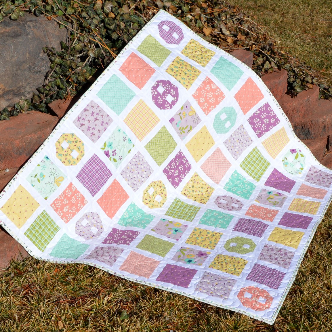 Free Baby Quilt Pattern, Charm Pack Quilt Pattern